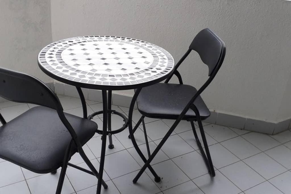 Poolview Resort Batu Ferringhi 502 - 2 Rooms Luaran gambar