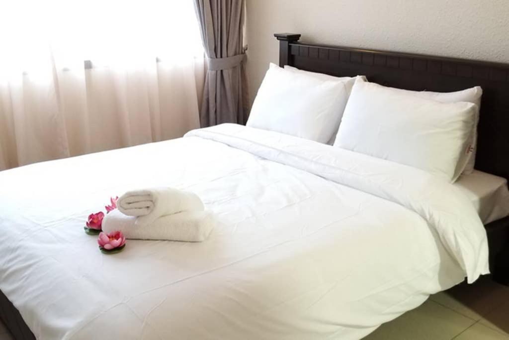 Poolview Resort Batu Ferringhi 502 - 2 Rooms Luaran gambar